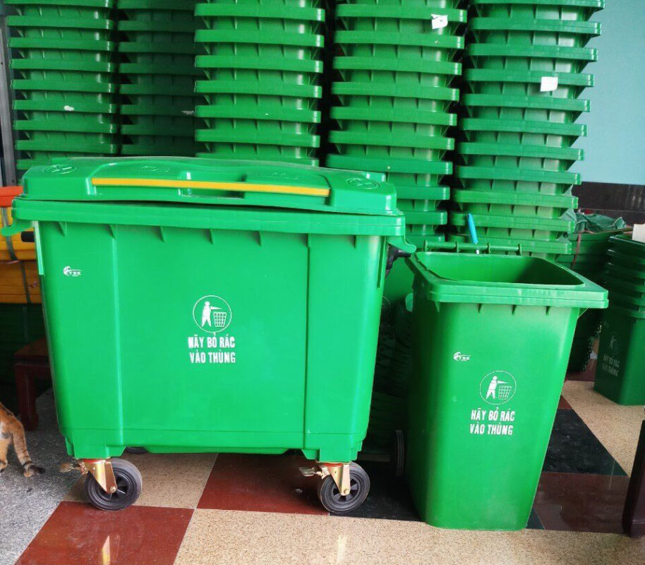thùng rác nhưa công cộng 660 lit